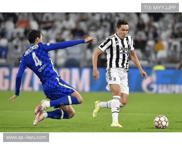 尤文定位球直接命中，基耶萨任意球贴地飞入